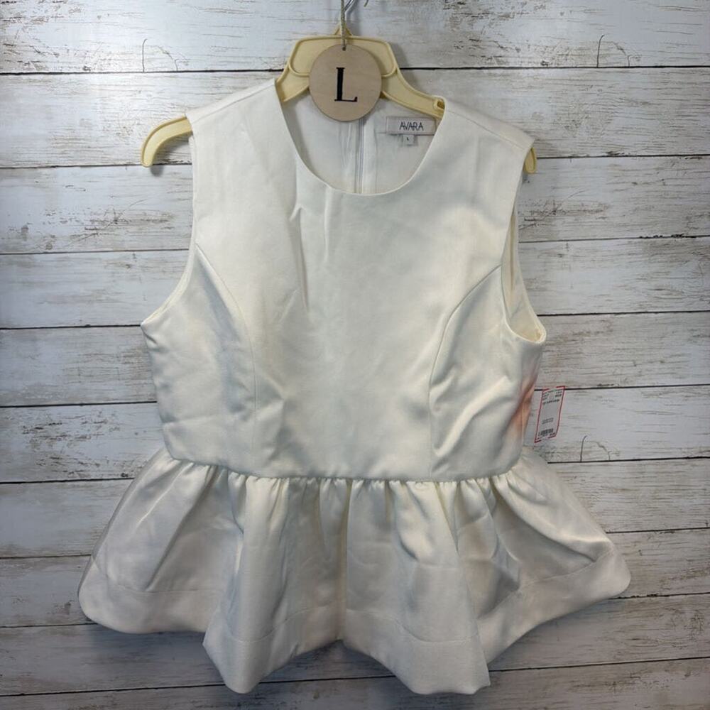 Avara Ruffle Hem Top